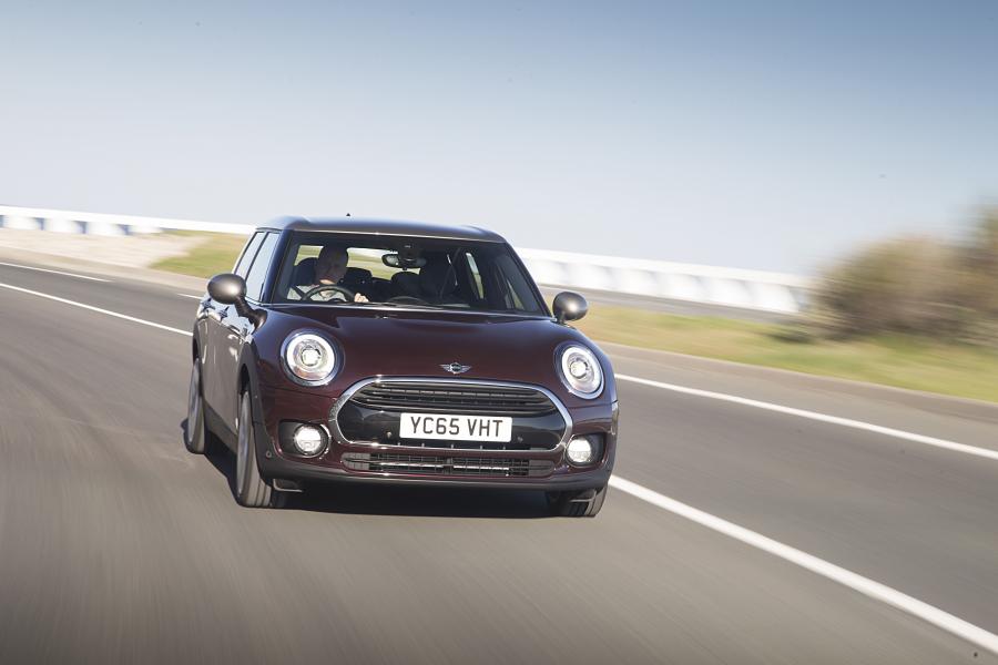  Mini Cooper D Clubman 2015 года  (UK) (фото 54 из 127)